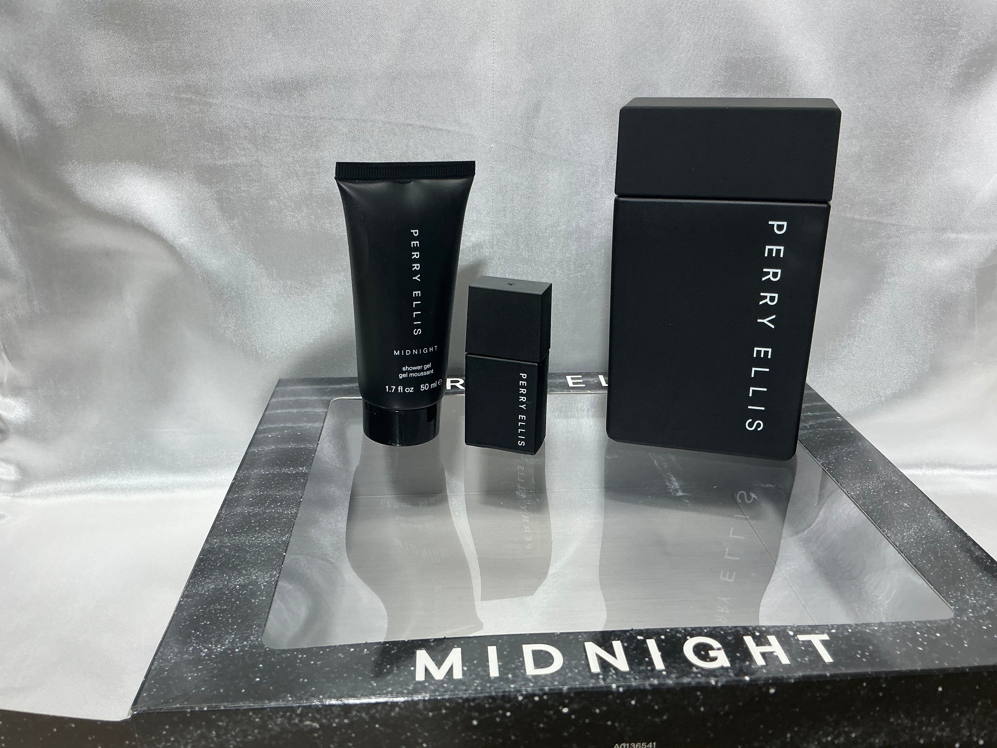 Perry Ellis Midnight 3-Piece Gift Set for Men EDT 3.4 oz + Mini + Shower Gel