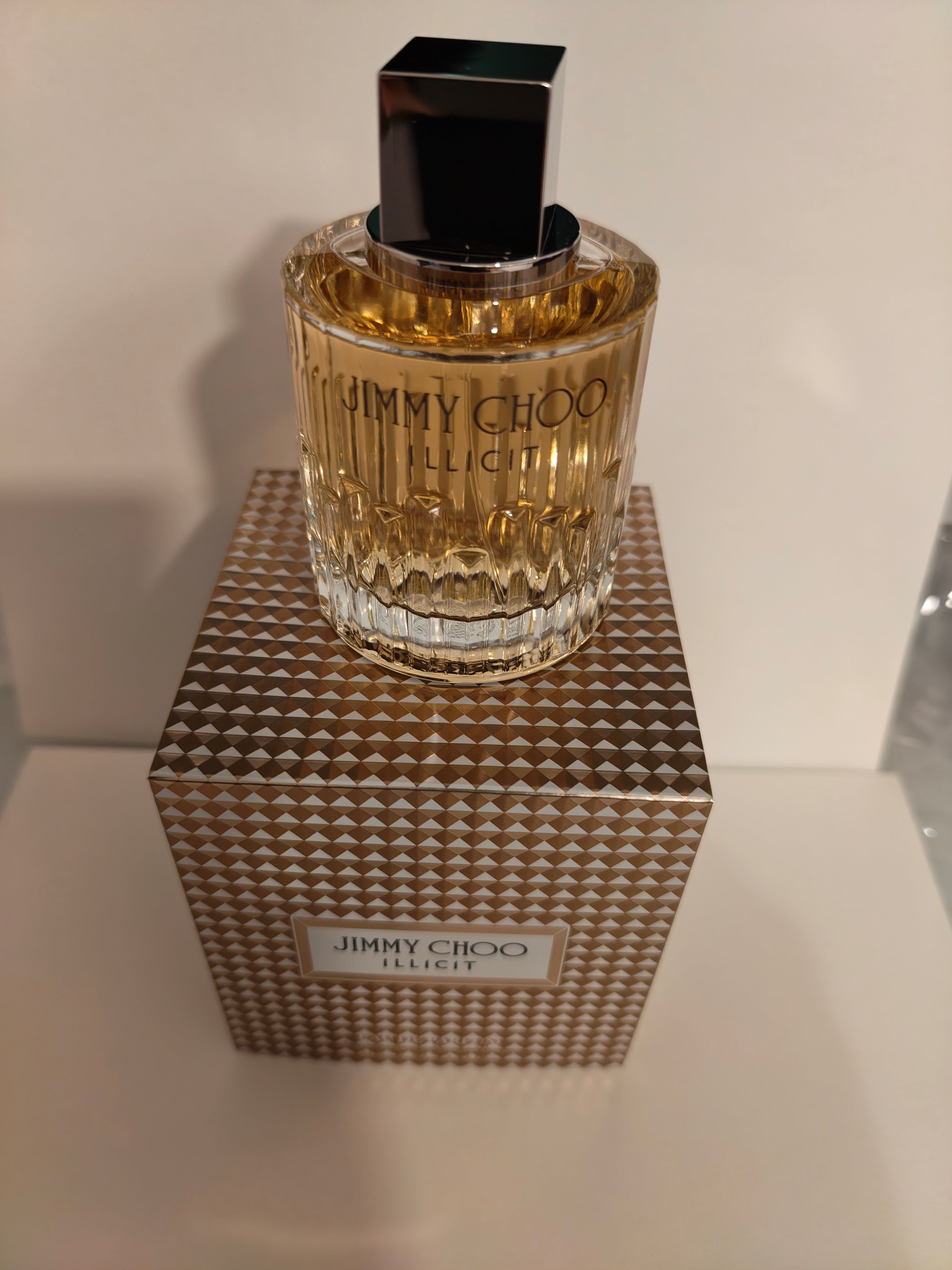 Jimmy Choo Illicit Eau de Parfum for Women – 3.4 oz / 100 ml